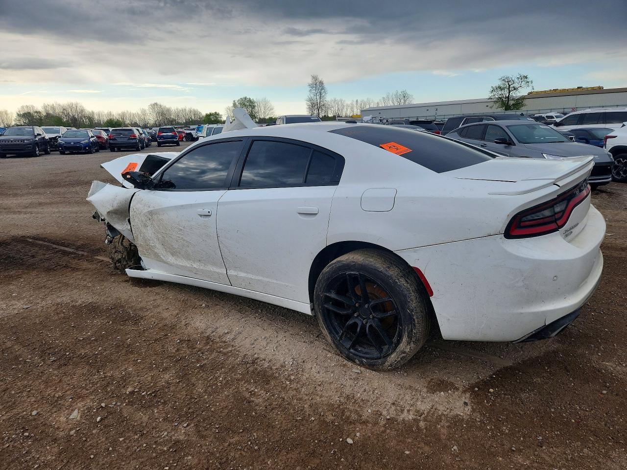2017 Dodge Charger Sxt - zdjęcie 2