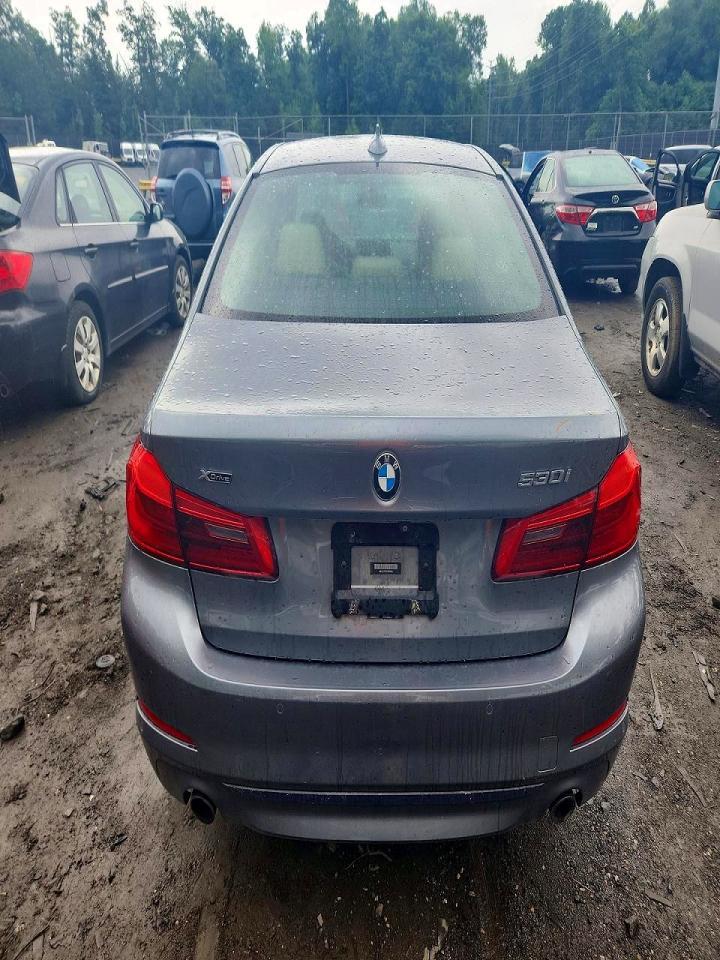 2018 BMW 530 Xi - zdjęcie 6