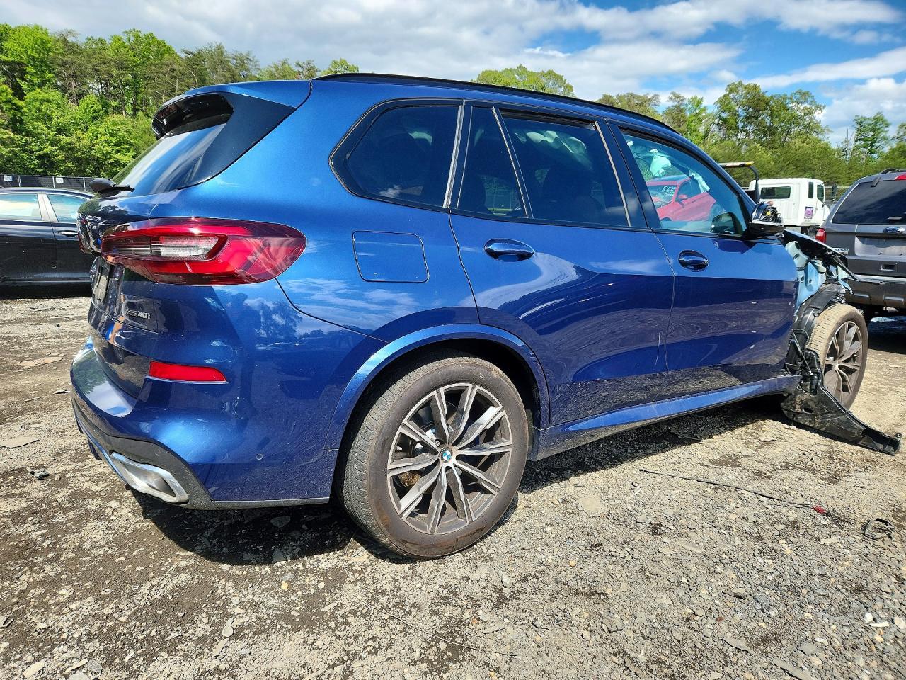 2023 BMW X5 xDrive40I - zdjęcie 3