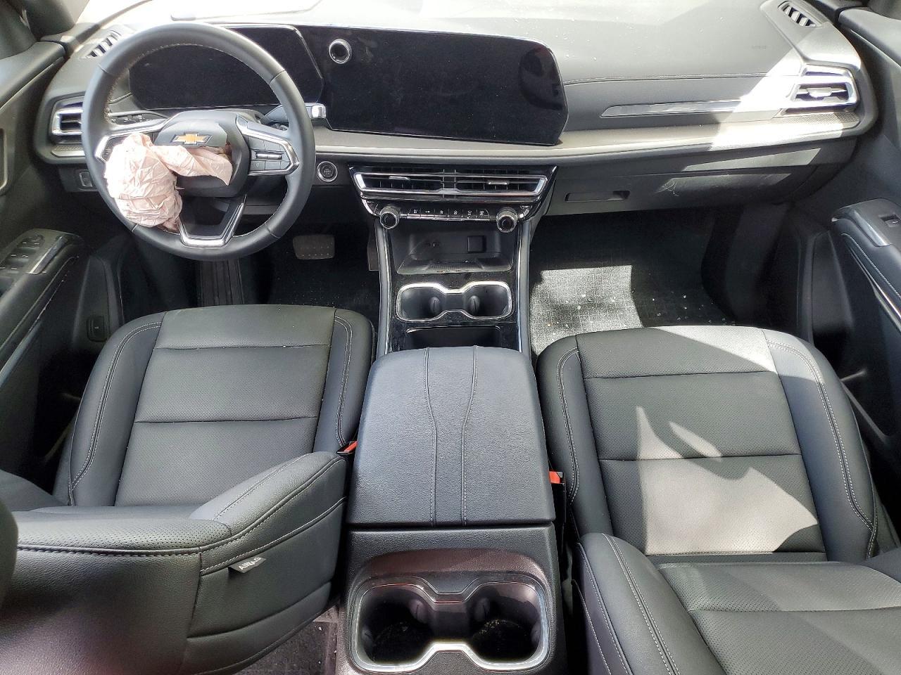 2025 Chevrolet Traverse Lt - zdjęcie 8