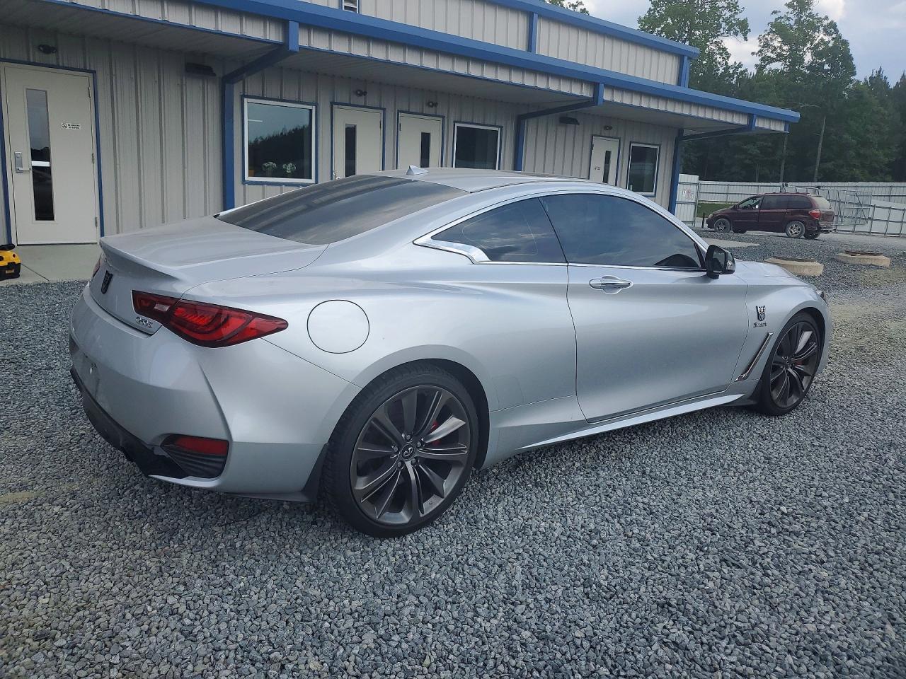 2019 Infiniti Q60 Red Sport 400 - zdjęcie 3