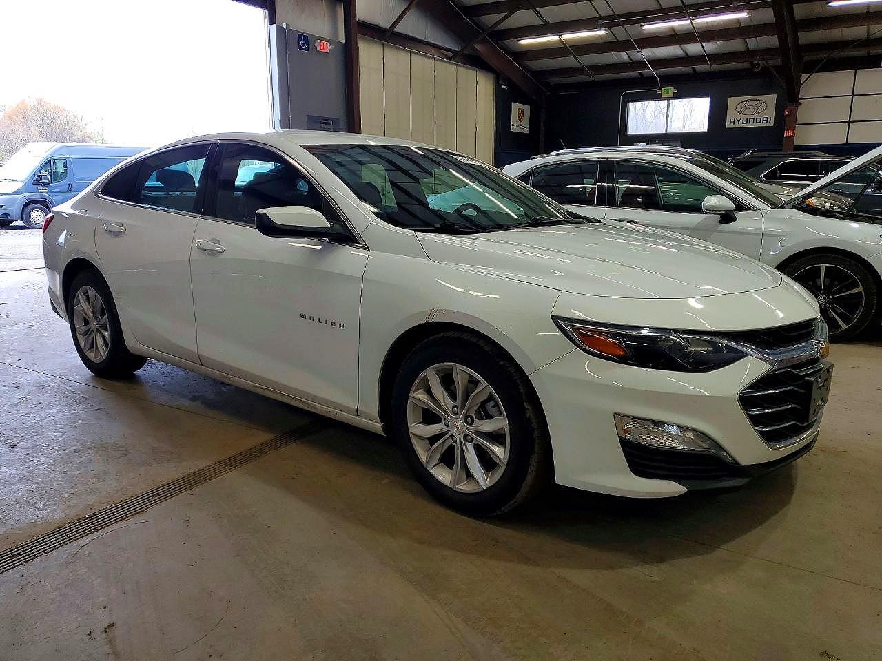2023 Chevrolet Malibu Lt - zdjęcie 4