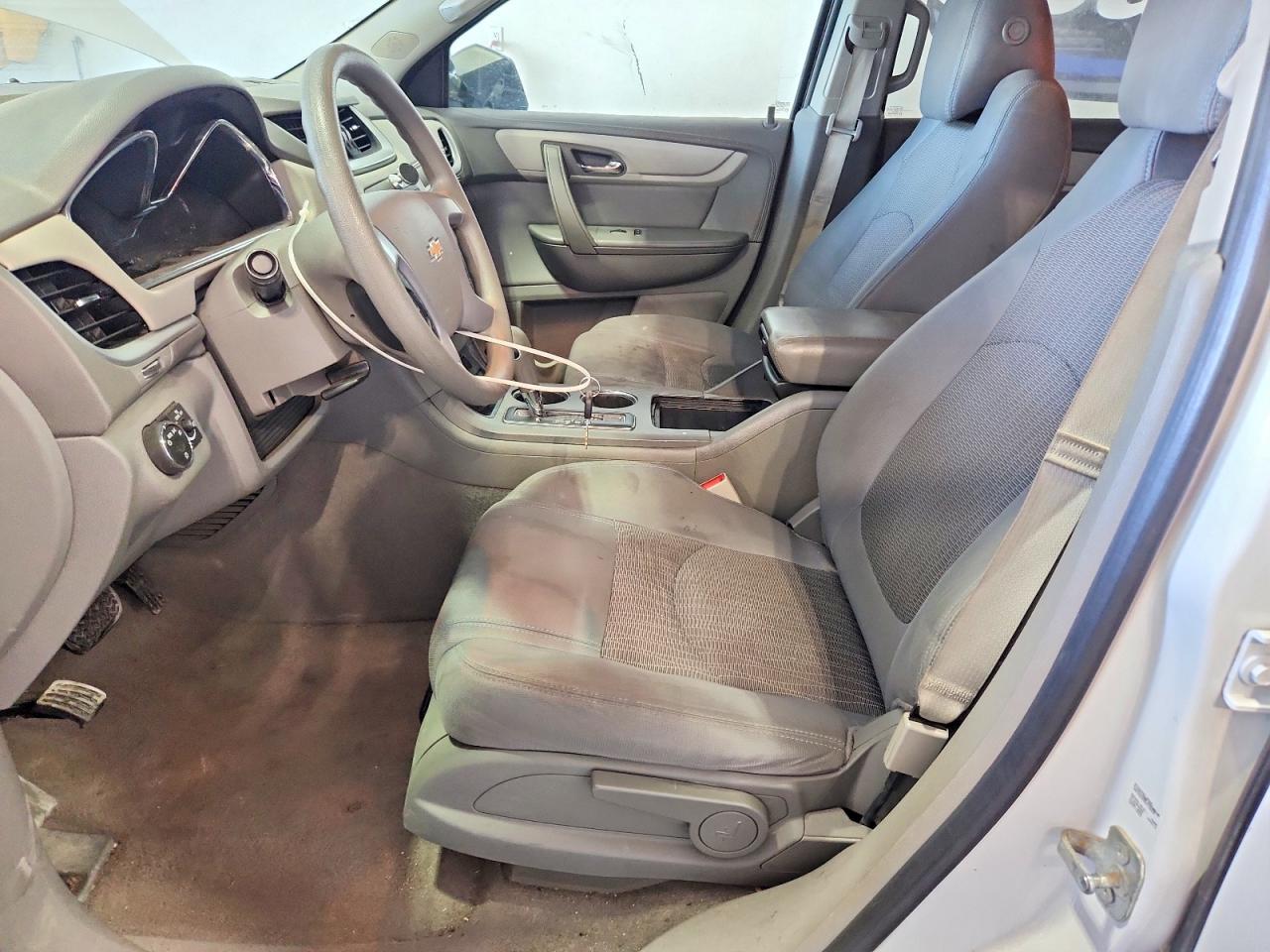 2017 Chevrolet Traverse Ls - zdjęcie 7