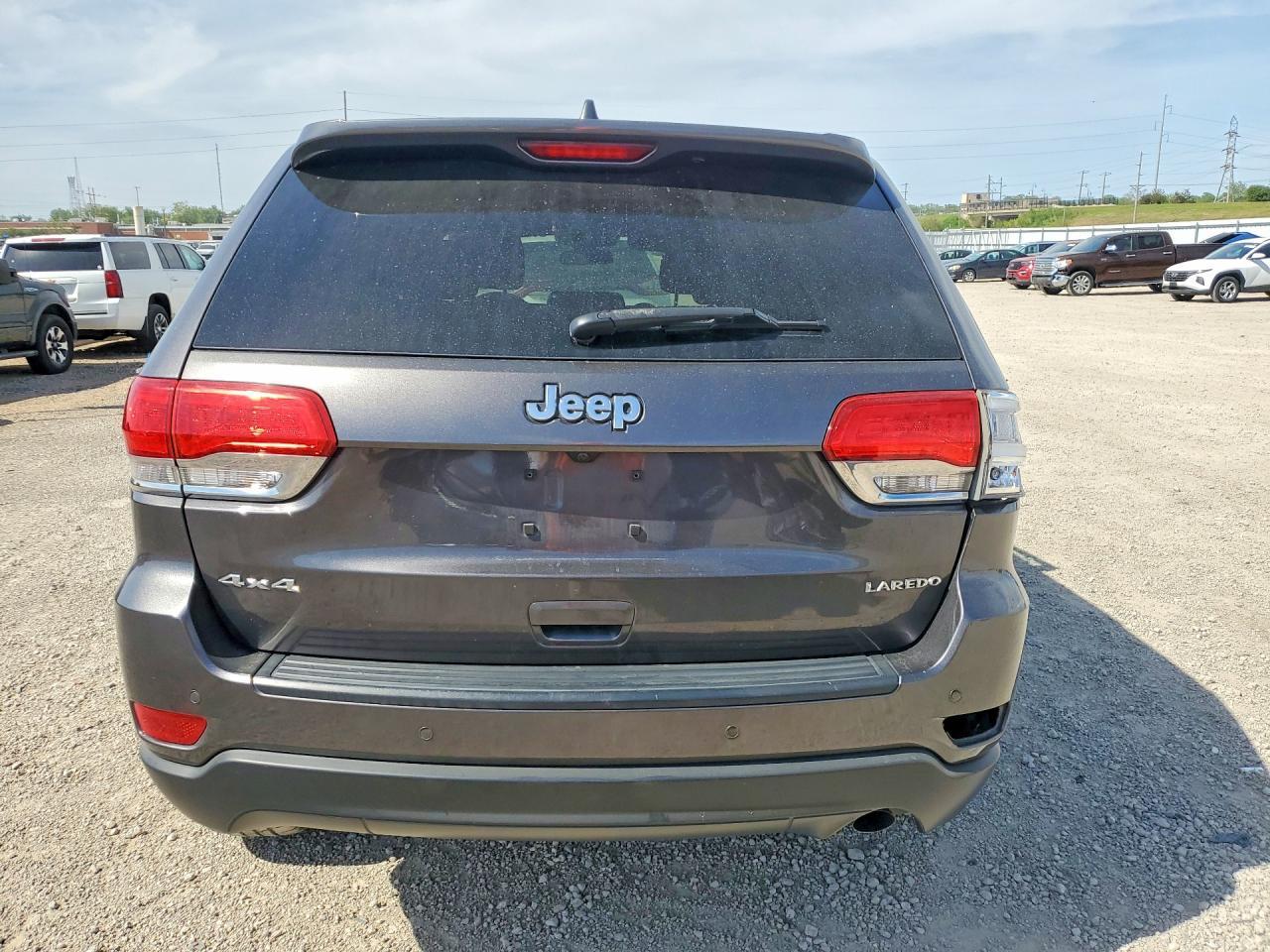 2018 Jeep Grand Cherokee Laredo - zdjęcie 6