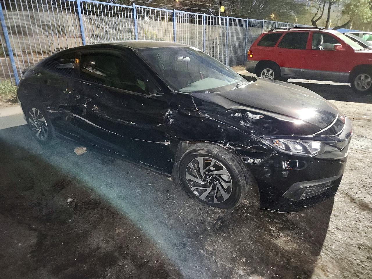 2017 Honda Civic Lx - zdjęcie 4