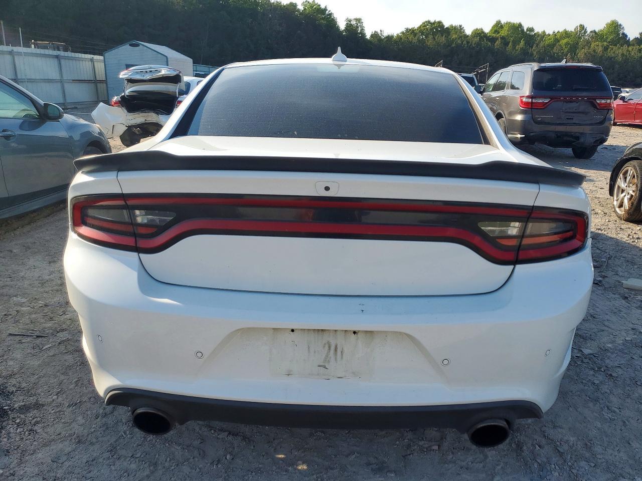2016 Dodge Charger R - zdjęcie 6