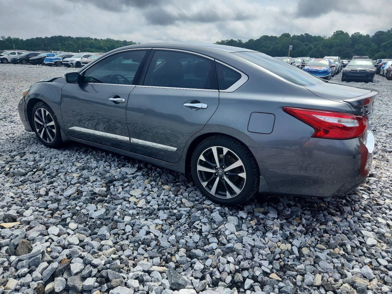 2016 Nissan Altima 2.5 Sr - zdjęcie 2