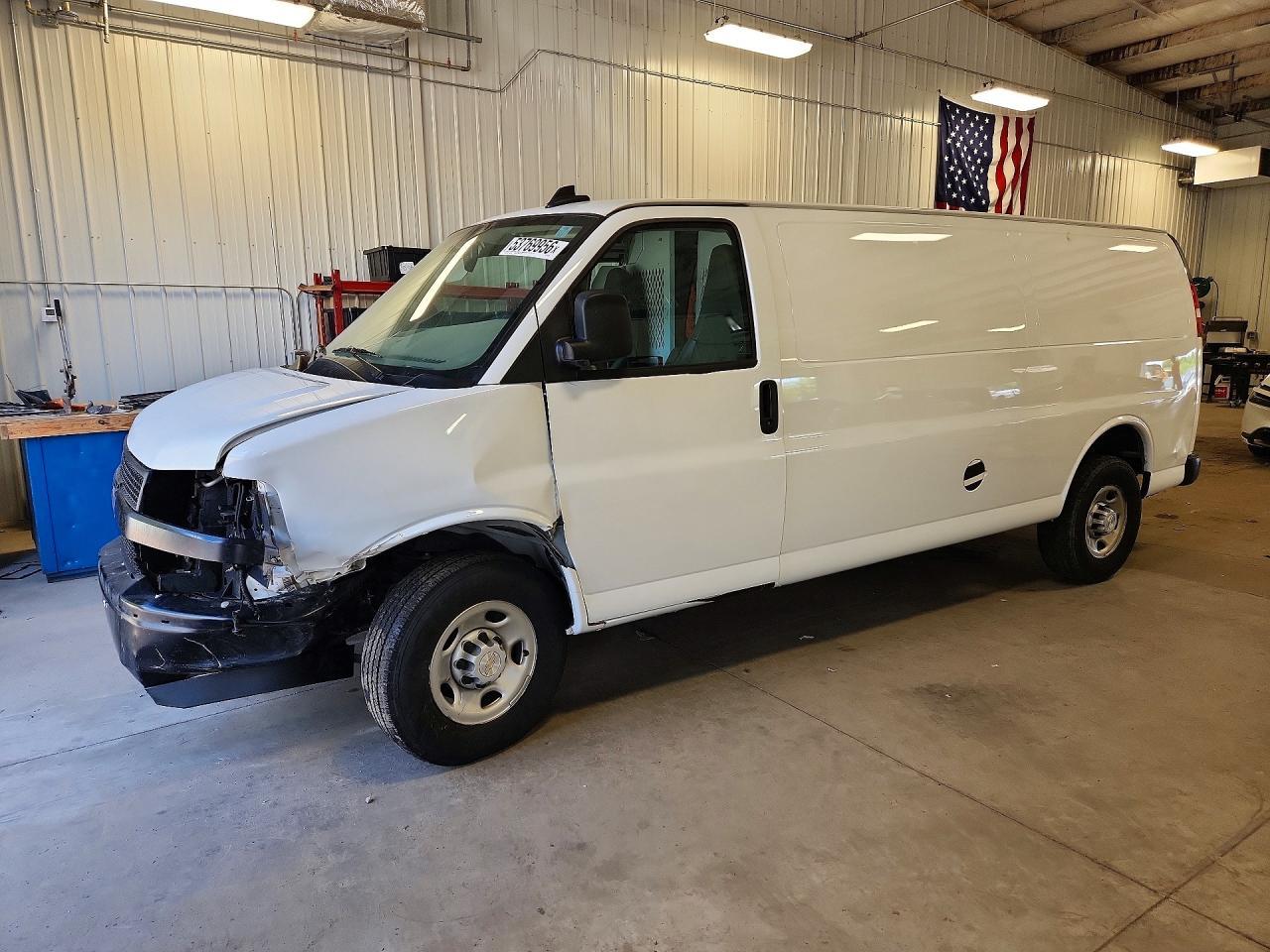 2024 Chevrolet Express G2500 - zdjęcie główne