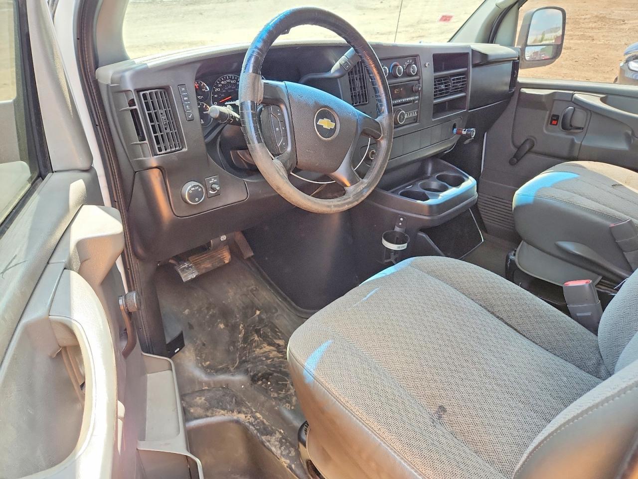 2013 Chevrolet Express G3500 - zdjęcie 8
