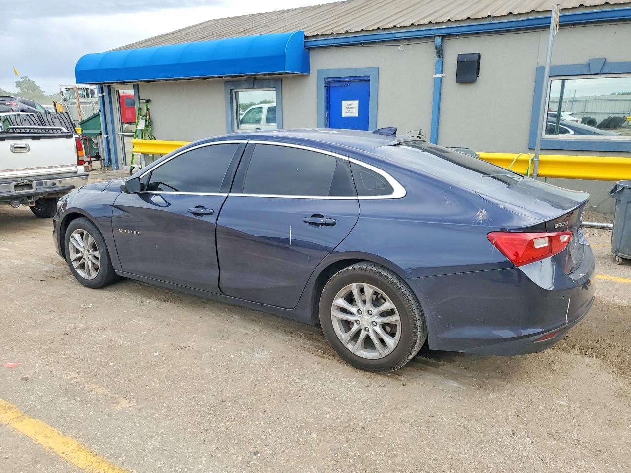 2016 Chevrolet Malibu Lt - zdjęcie 2
