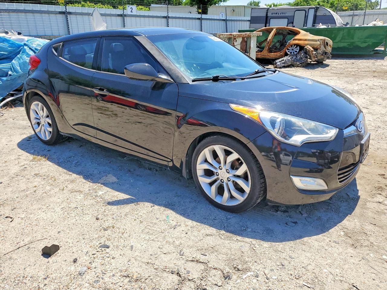 2015 Hyundai Veloster Base - zdjęcie 4