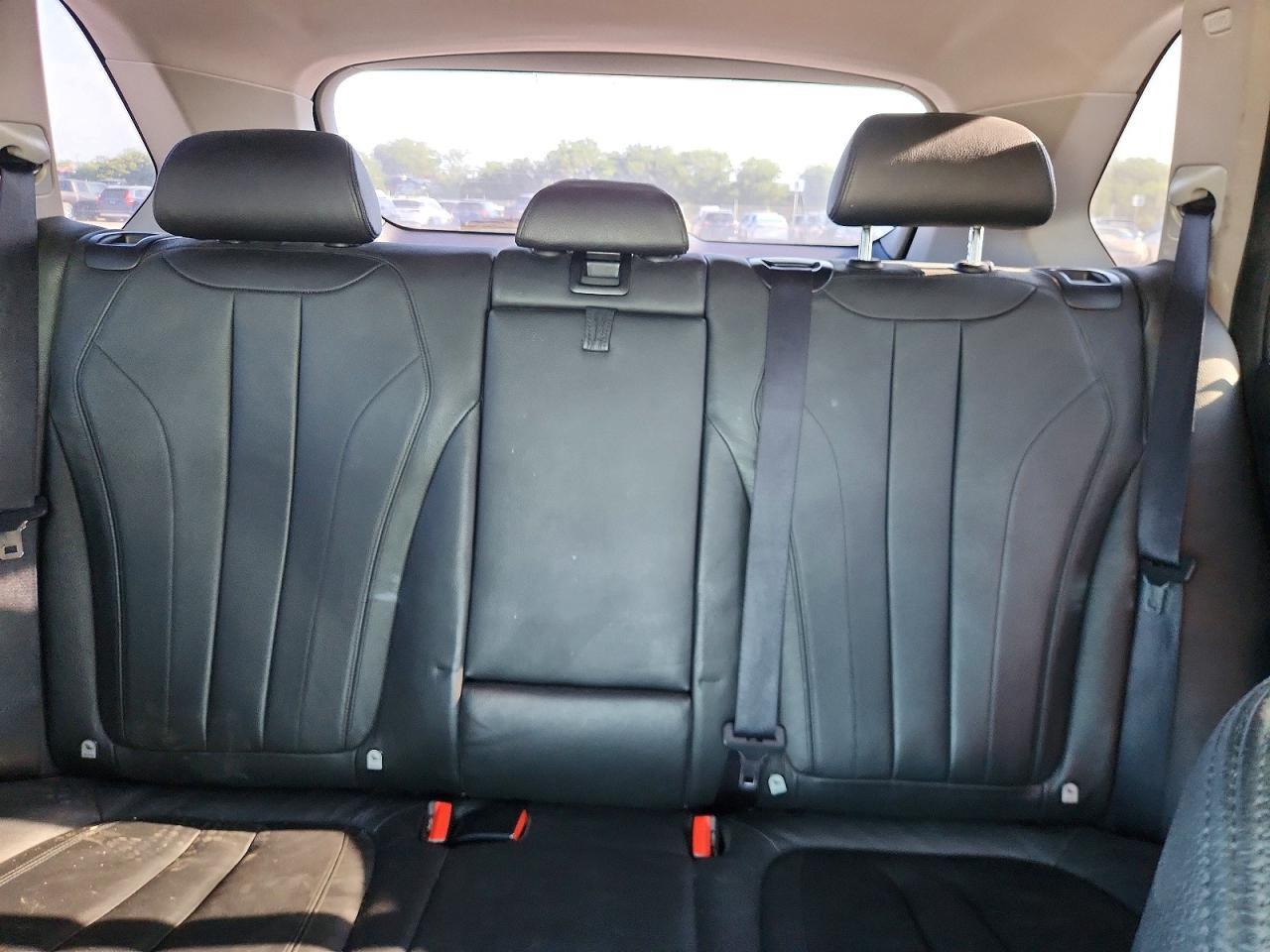 2015 BMW X5 xDrive35D - zdjęcie 10