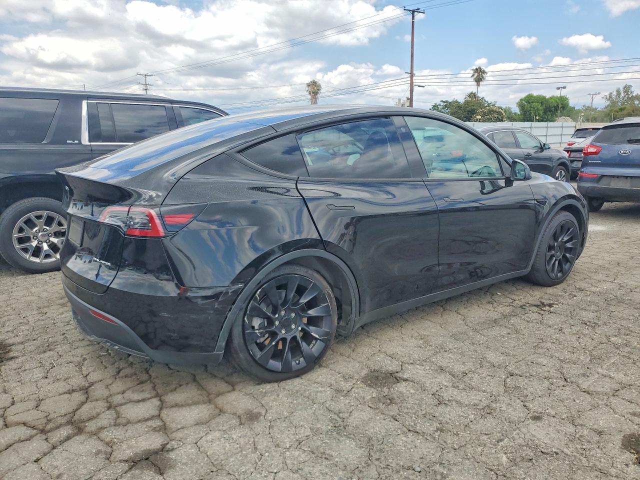 2023 Tesla Model Y - zdjęcie 3