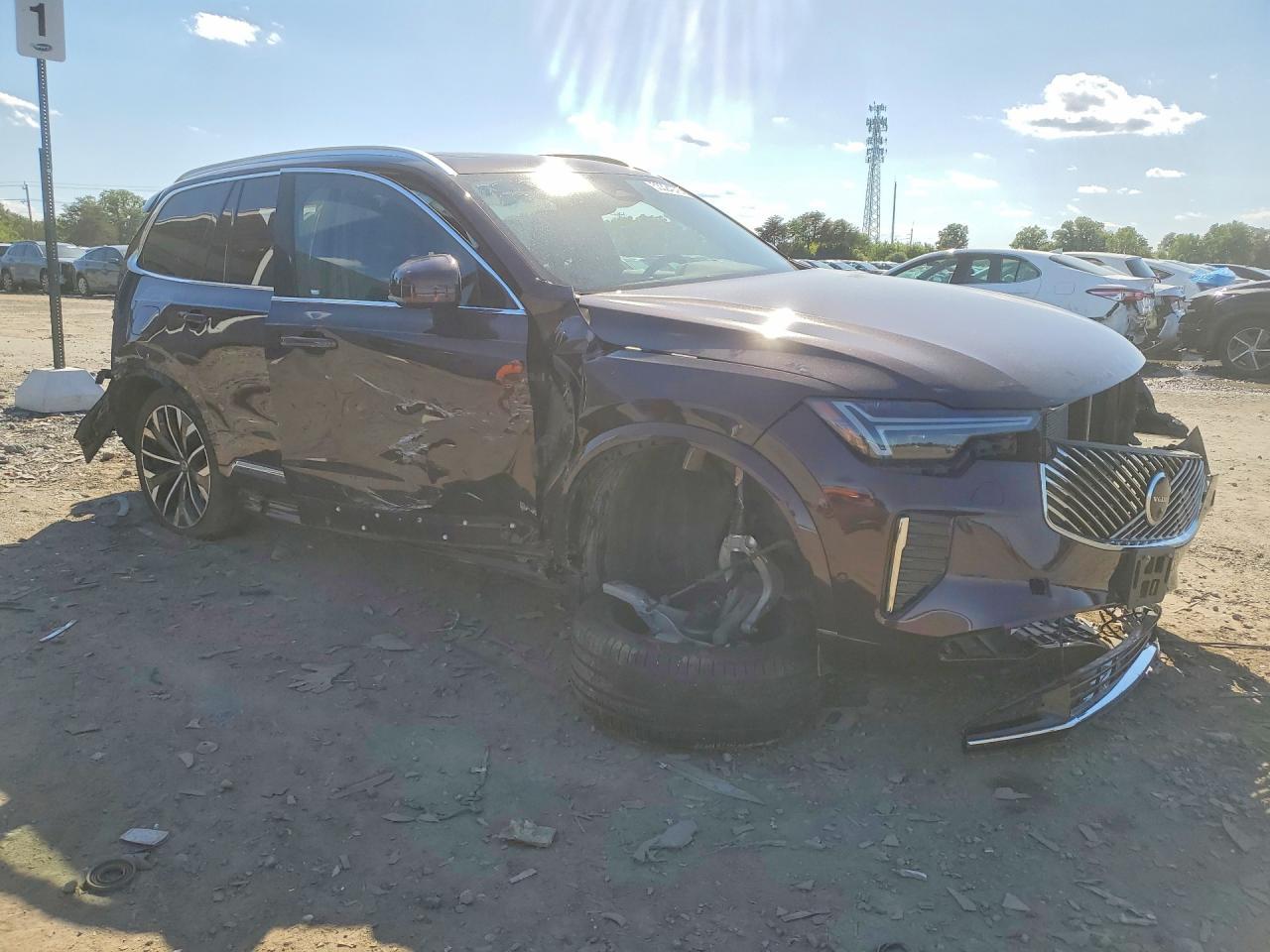 2025 Volvo Xc90 Plus - zdjęcie 4