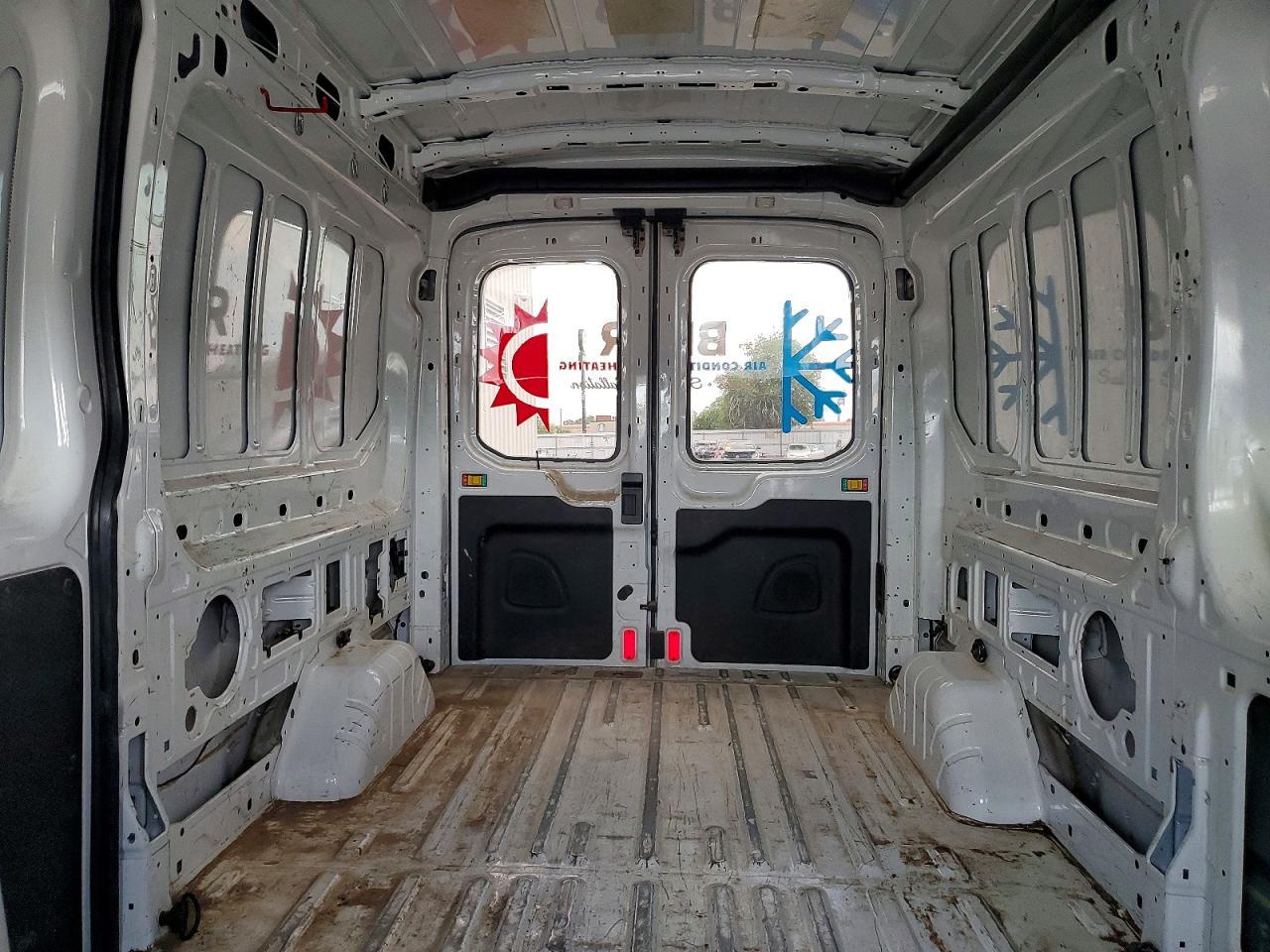 2019 Ford Transit T-150 - zdjęcie 10