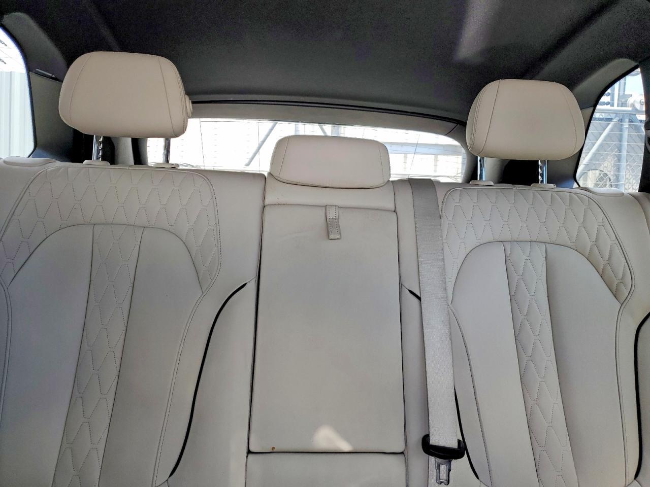 2024 BMW X5 M60I - zdjęcie 10