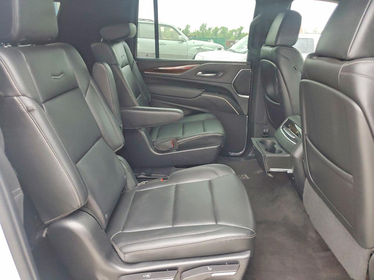2023 Cadillac Escalade - zdjęcie 11