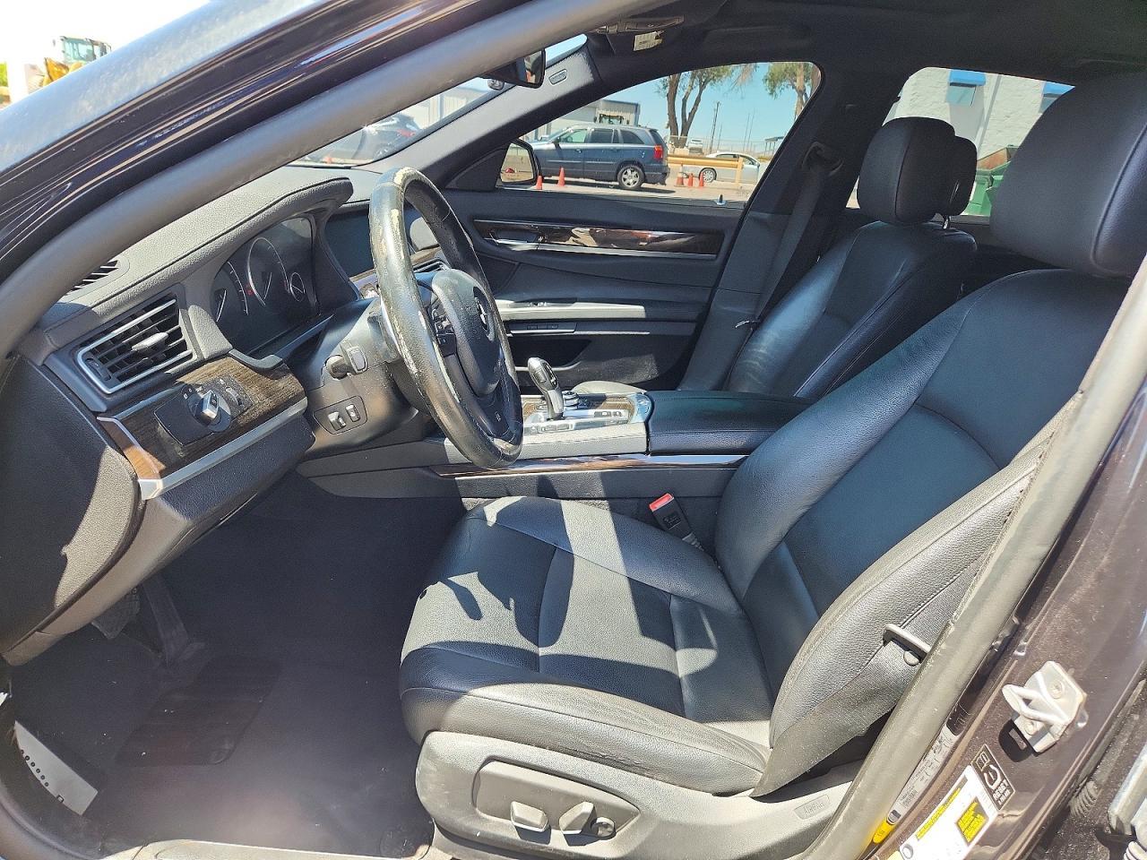 2013 BMW 740 I - zdjęcie 7