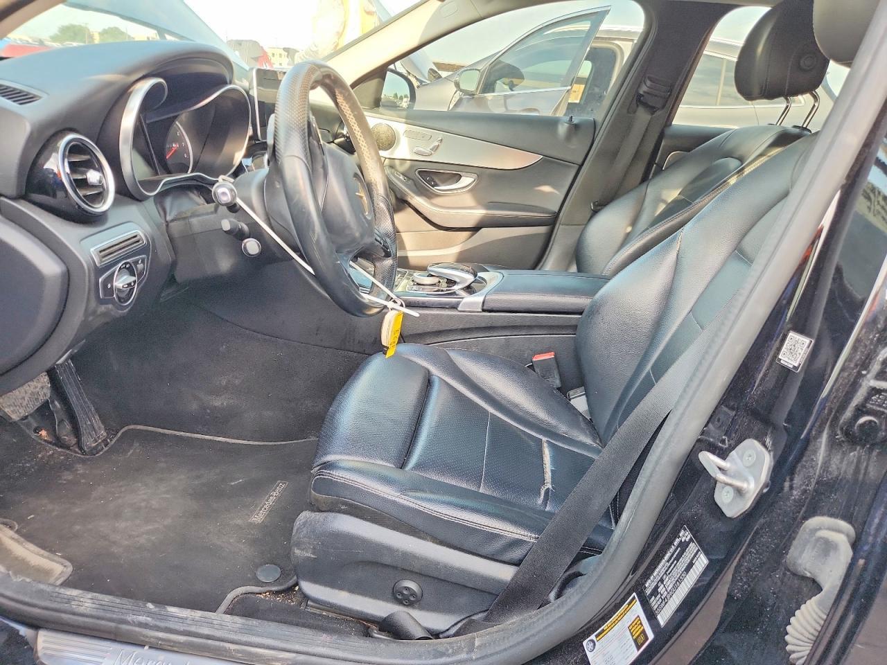 2016 Mercedes-Benz C 300 - zdjęcie 7