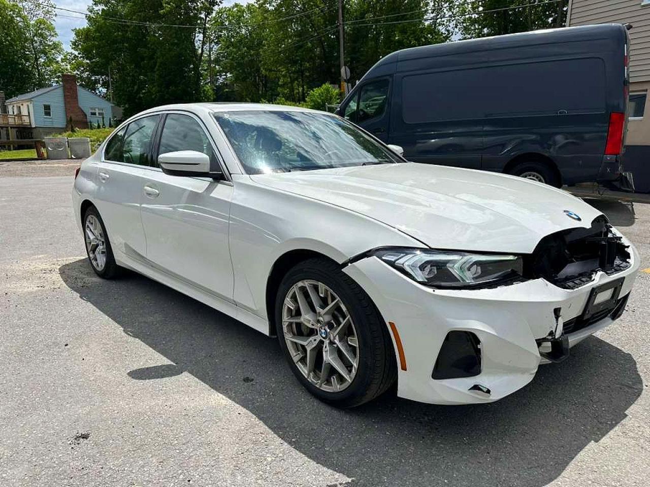 2026 BMW 330I - zdjęcie 4