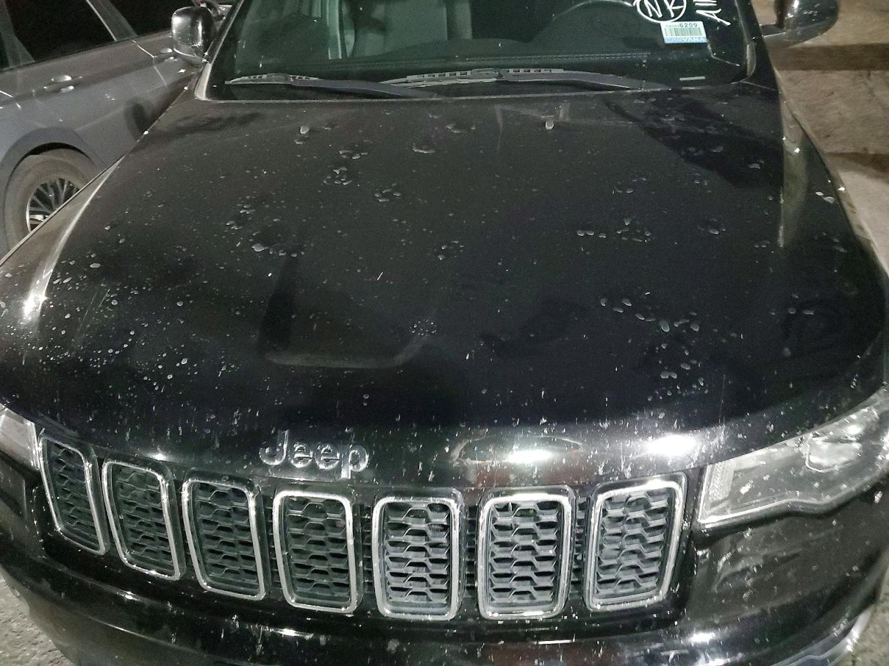 2019 Jeep Grand Cherokee Laredo - zdjęcie 11