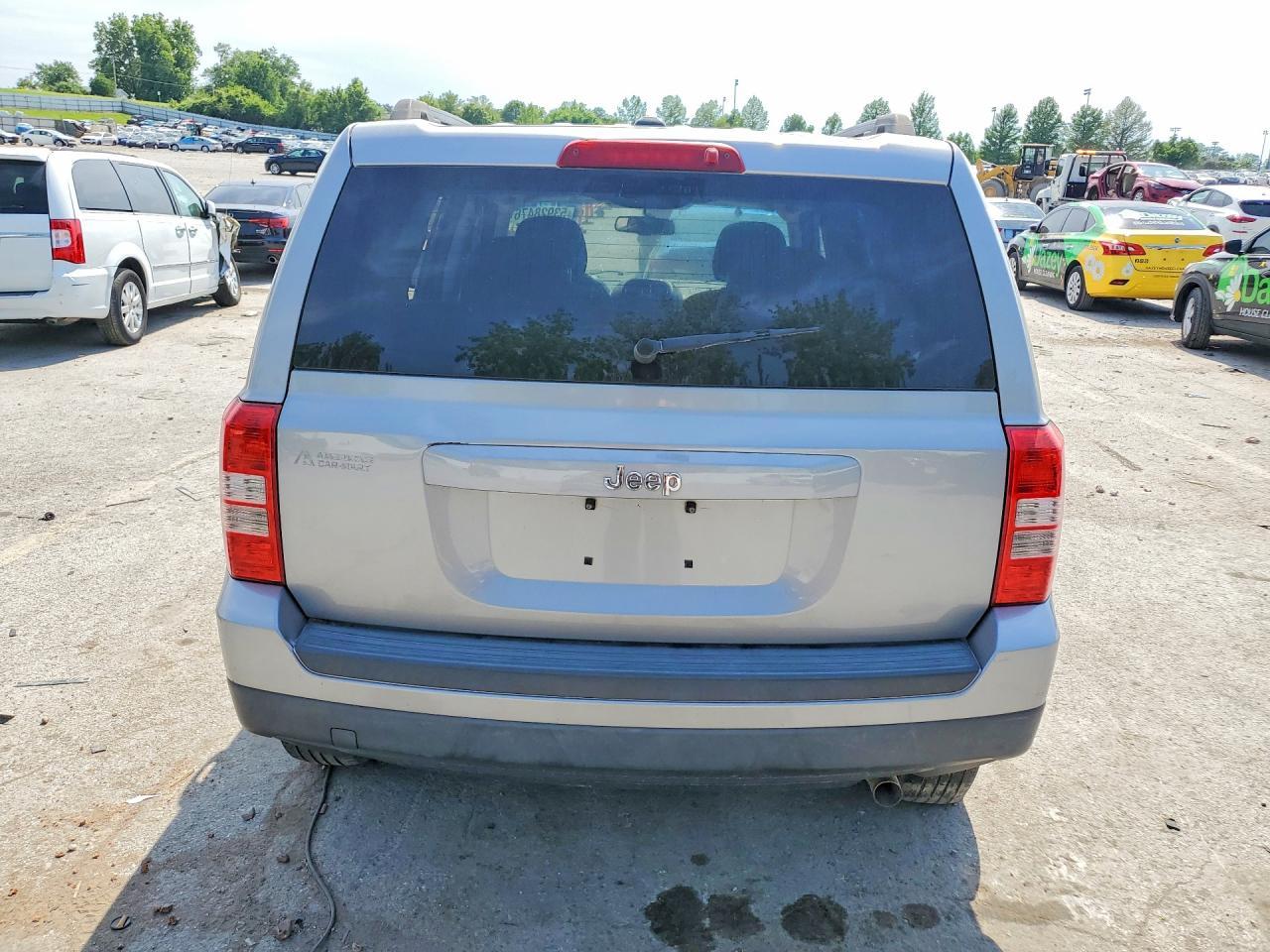 2016 Jeep Patriot Sport - zdjęcie 6