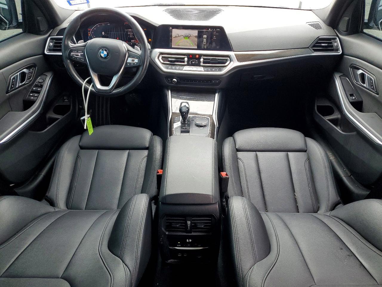 2020 BMW 330I - zdjęcie 8
