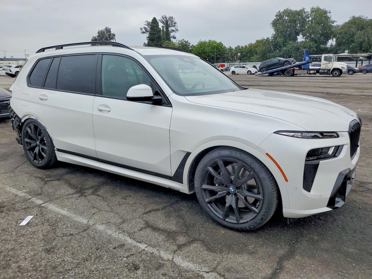 2026 BMW X7 xDrive40I - zdjęcie 4