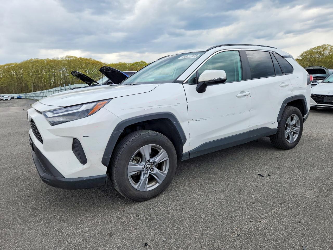 2025 Toyota Rav4 Hybrid Xle - zdjęcie główne