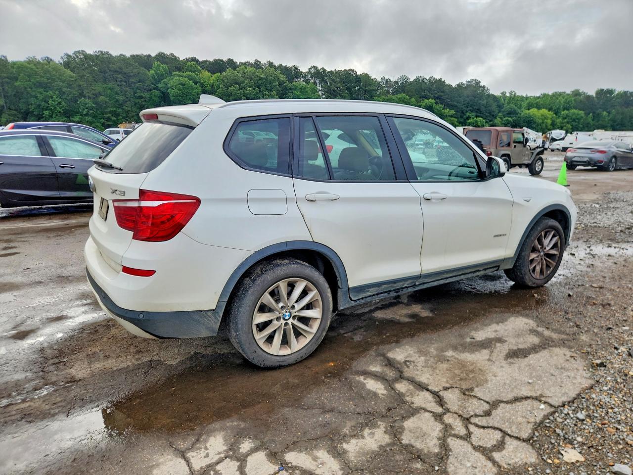 2017 BMW X3 Sdrive28I - zdjęcie 3