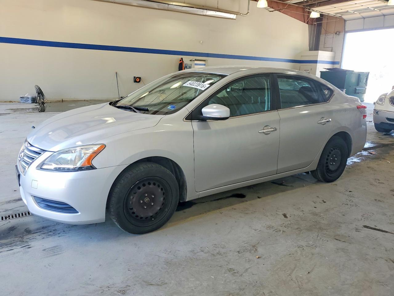 2014 Nissan Sentra S - zdjęcie główne