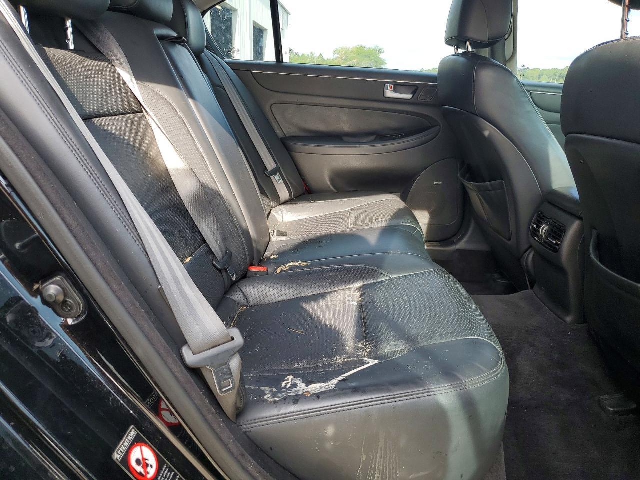 2014 Hyundai Genesis 3.8L - zdjęcie 10