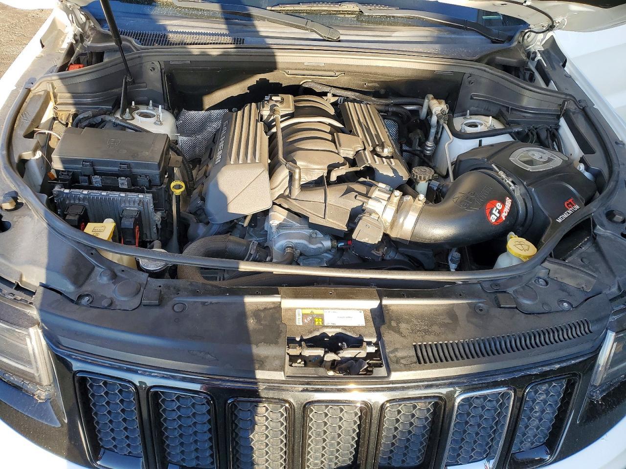 2015 Jeep Grand Cherokee Srt-8 - zdjęcie 11