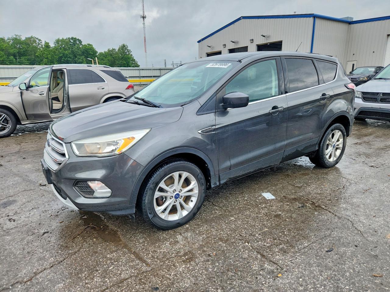 2017 Ford Escape Se - zdjęcie główne