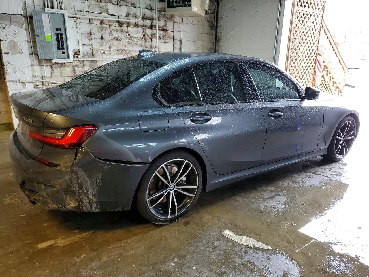BMW Seria 3 - zdjęcie 3