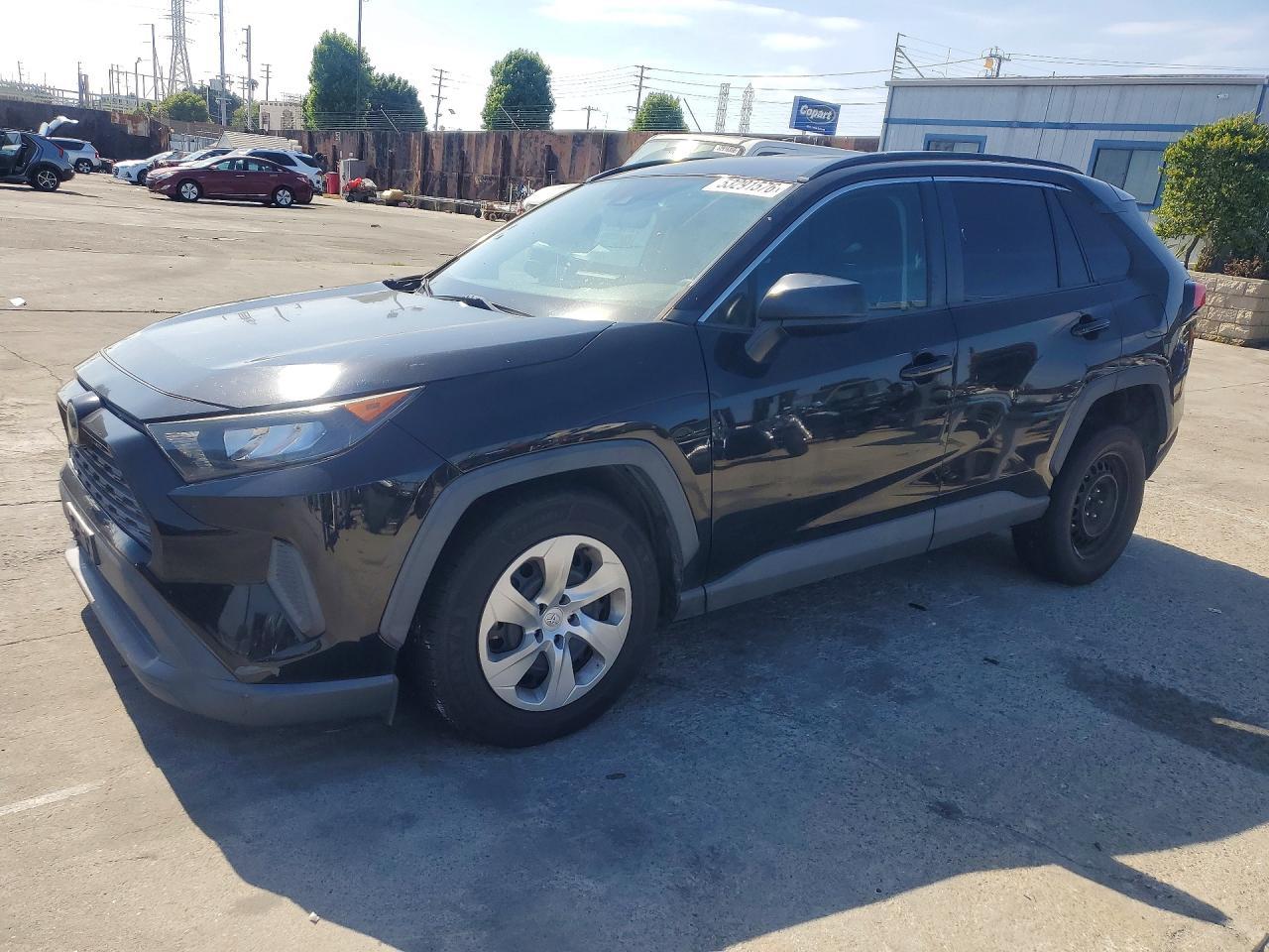 2019 Toyota Rav4 Le - zdjęcie główne