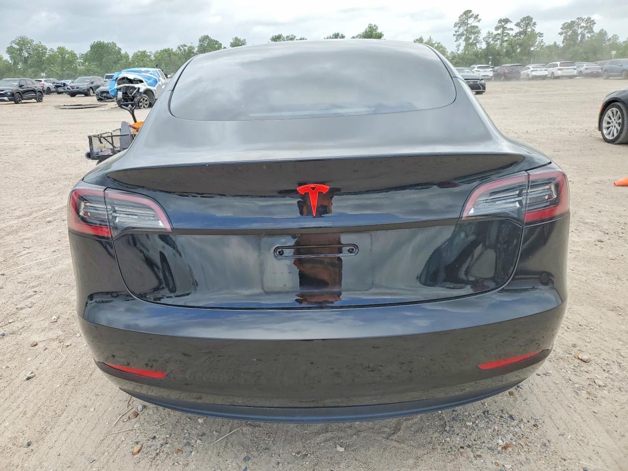 2023 Tesla Model 3 - zdjęcie 6