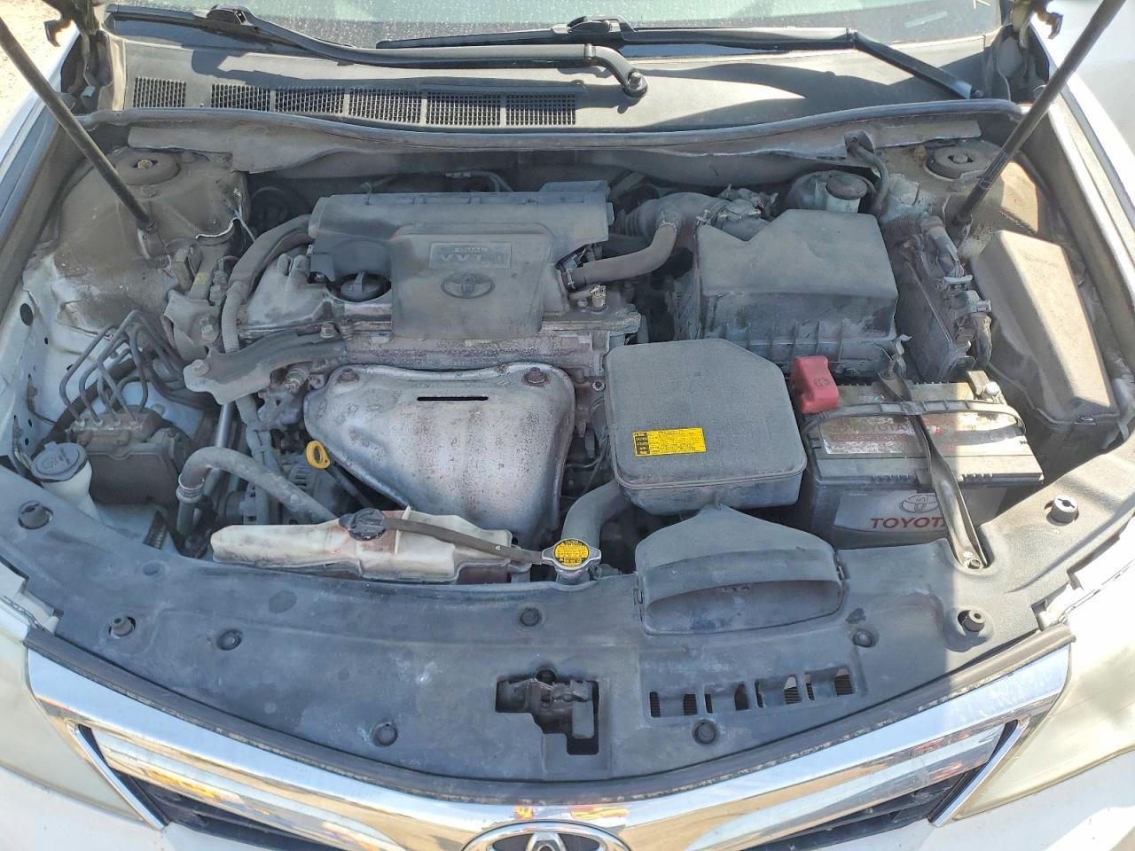 2014 Toyota Camry L - zdjęcie 11