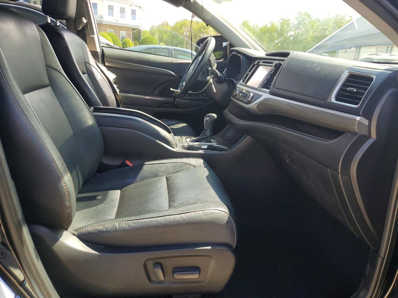 2019 Toyota Highlander Hybrid Limited Platinum - zdjęcie 7