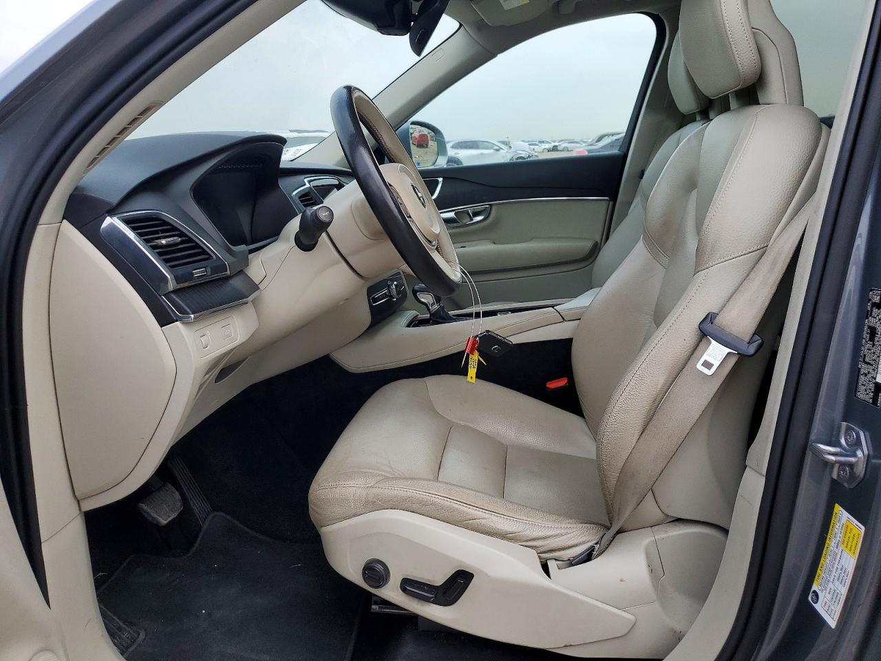 2020 Volvo Xc90 T5 Momentum - zdjęcie 7