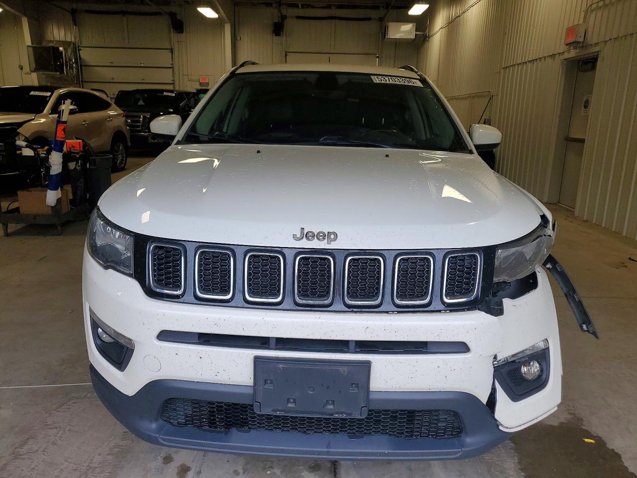 2020 Jeep Compass Latitude - zdjęcie 5