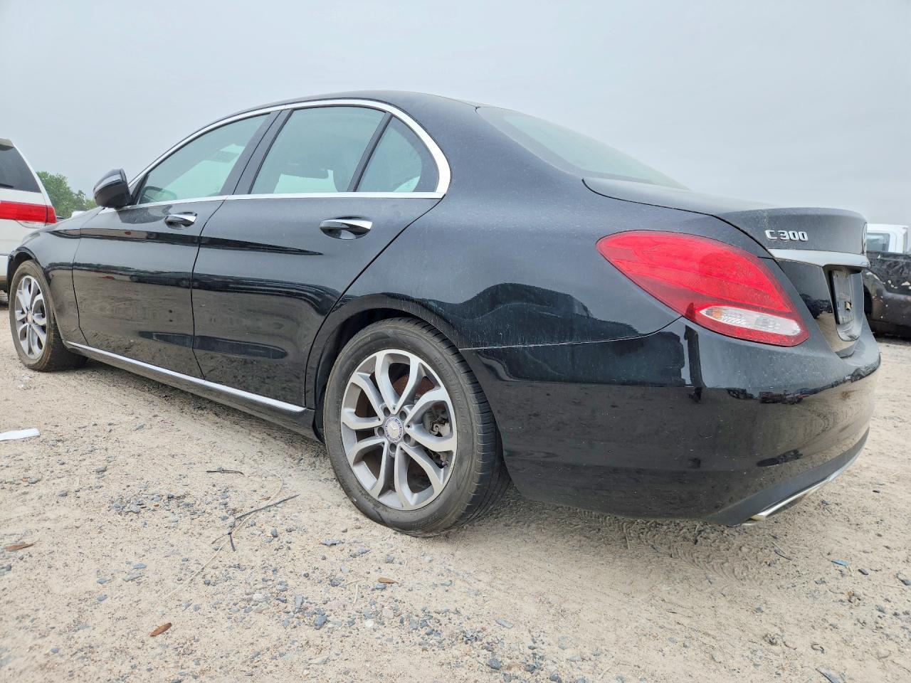 2017 Mercedes-Benz C 300 - zdjęcie 2