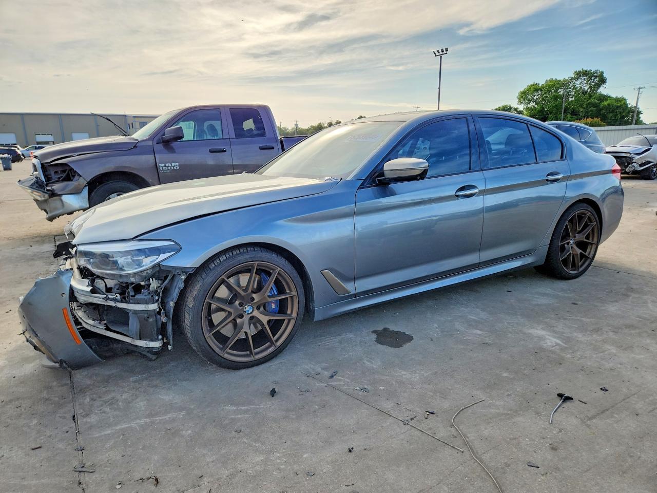 2018 BMW M550Xi - zdjęcie główne