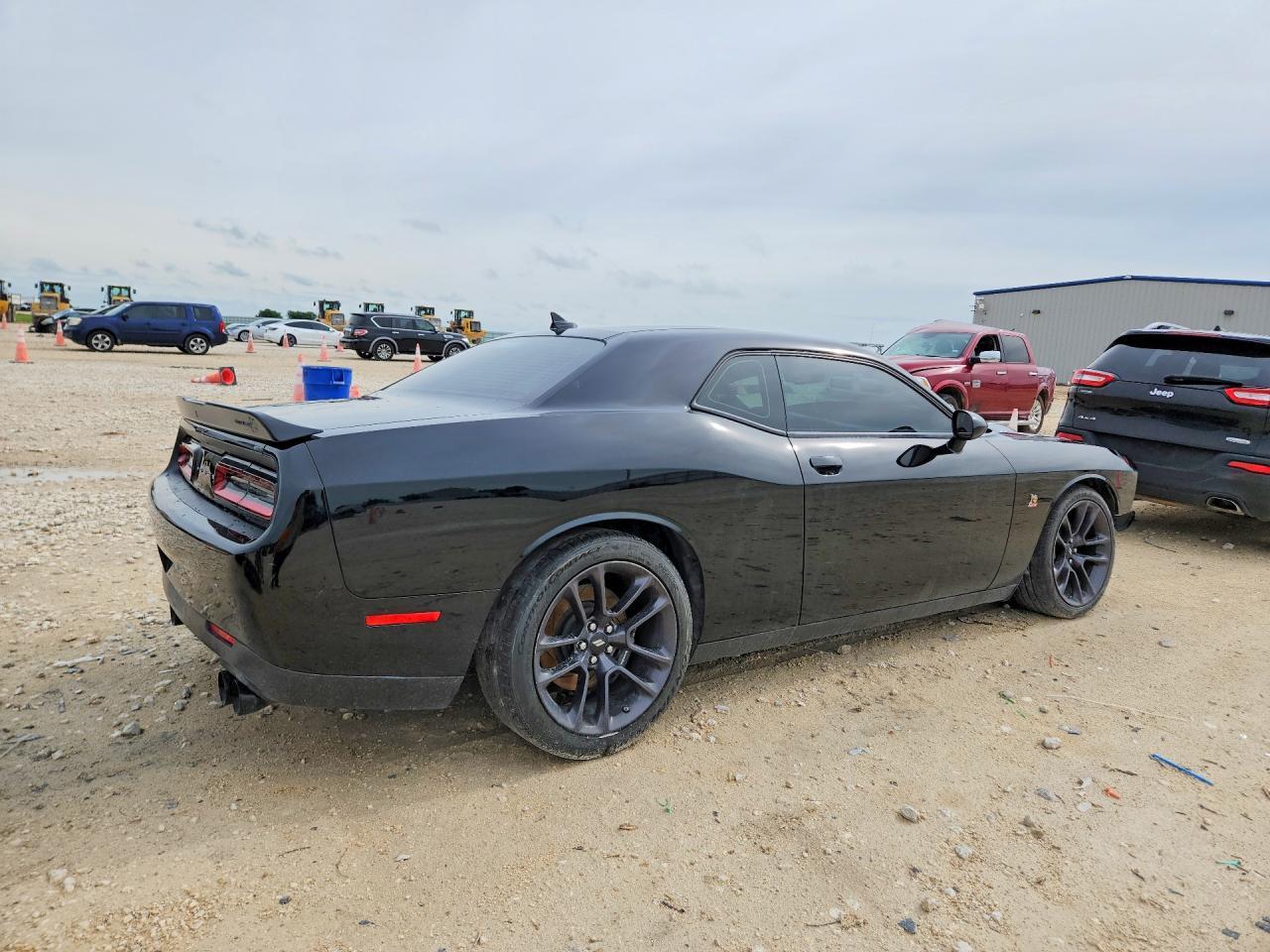 2020 Dodge Challenger R - zdjęcie 3