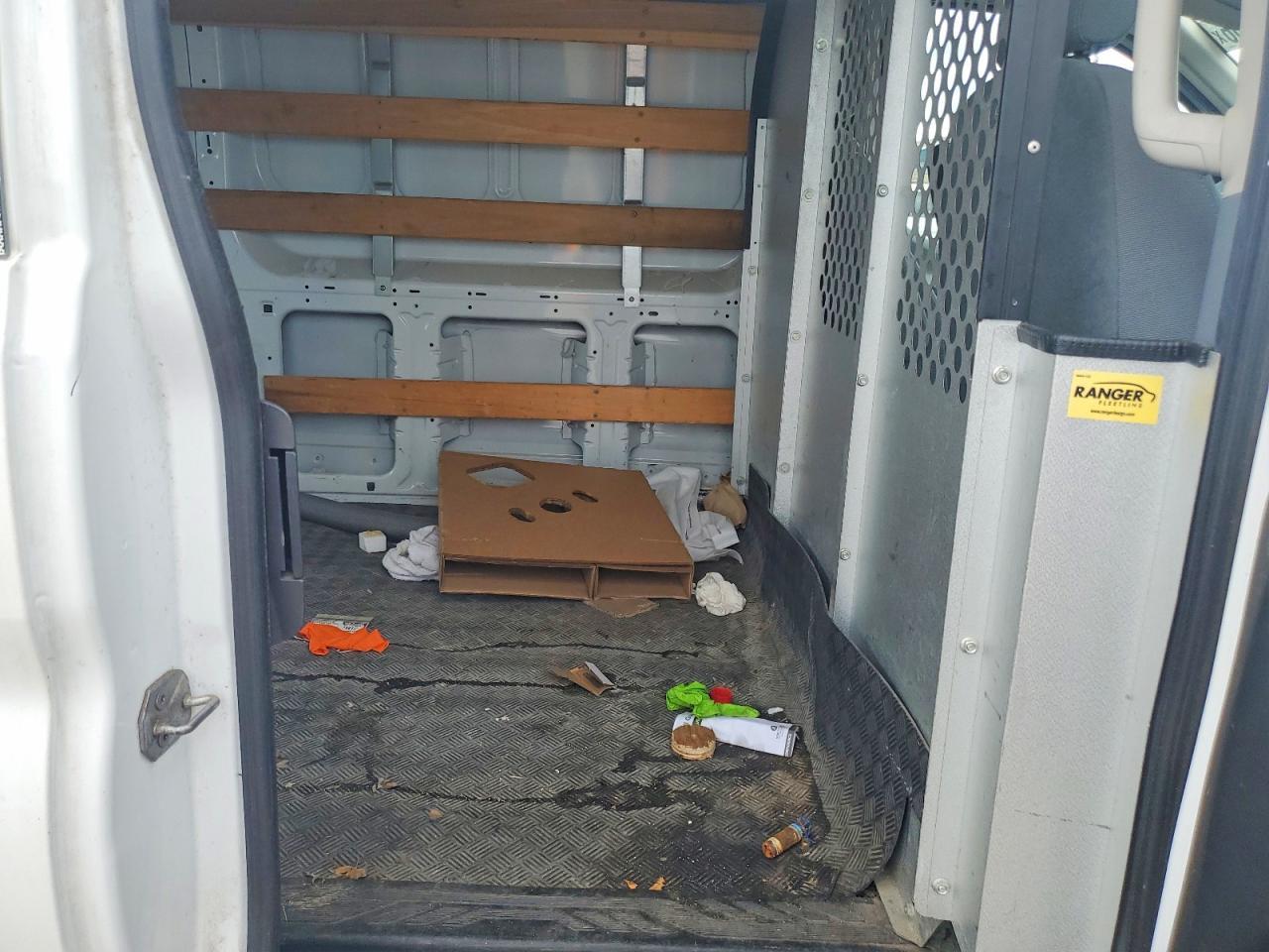 2016 Ford Transit T-250 - zdjęcie 11