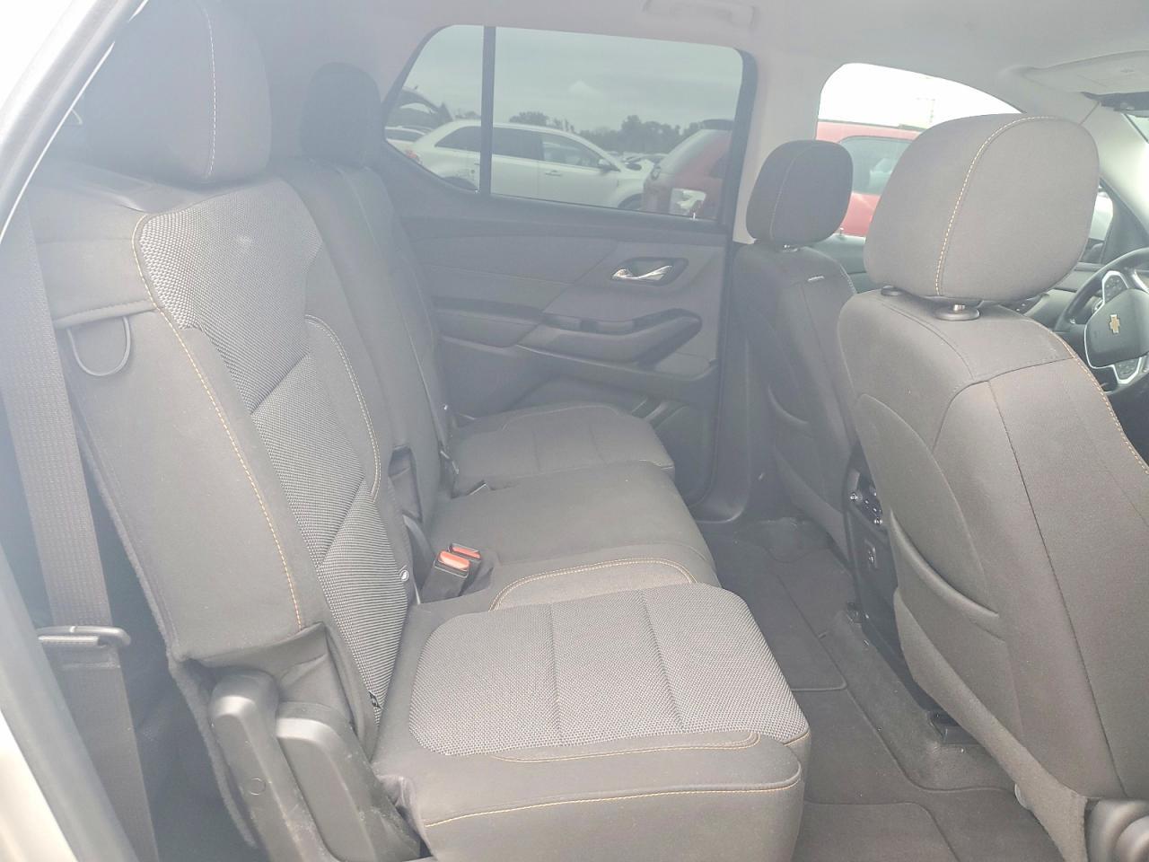 2020 Chevrolet Traverse Lt - zdjęcie 10