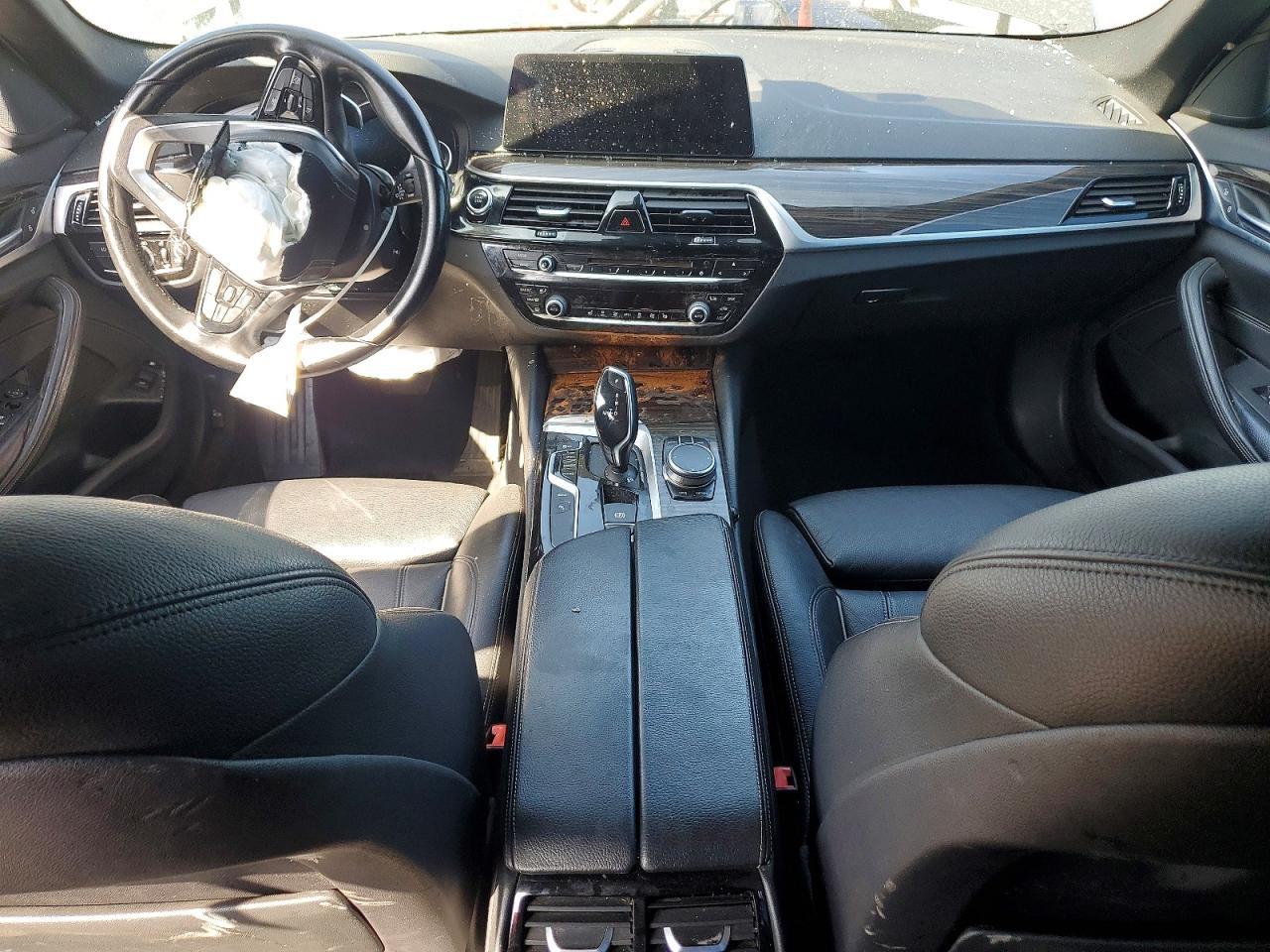 2018 BMW 530E - zdjęcie 8
