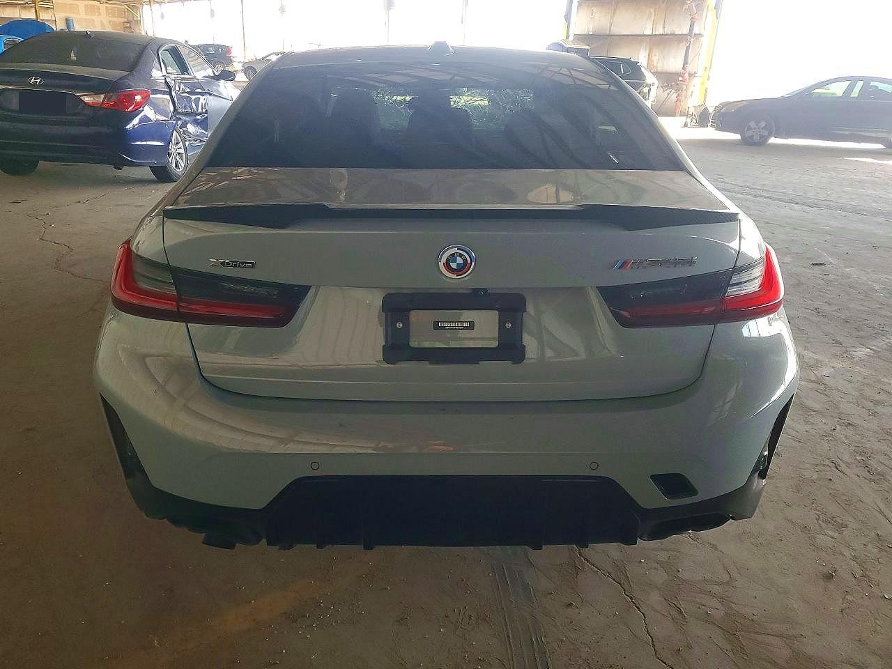 2023 BMW M340Xi - zdjęcie 6