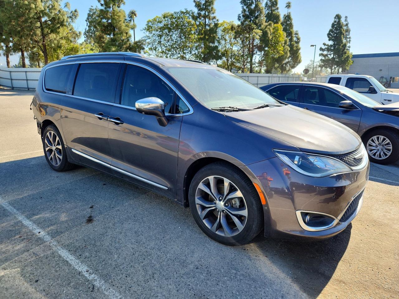 2017 Chrysler Pacifica Limited - zdjęcie 4