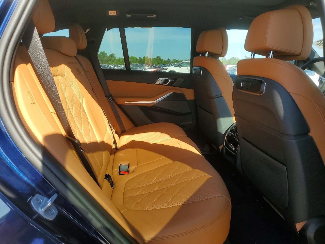 2025 BMW X5 xDrive40I - zdjęcie 11